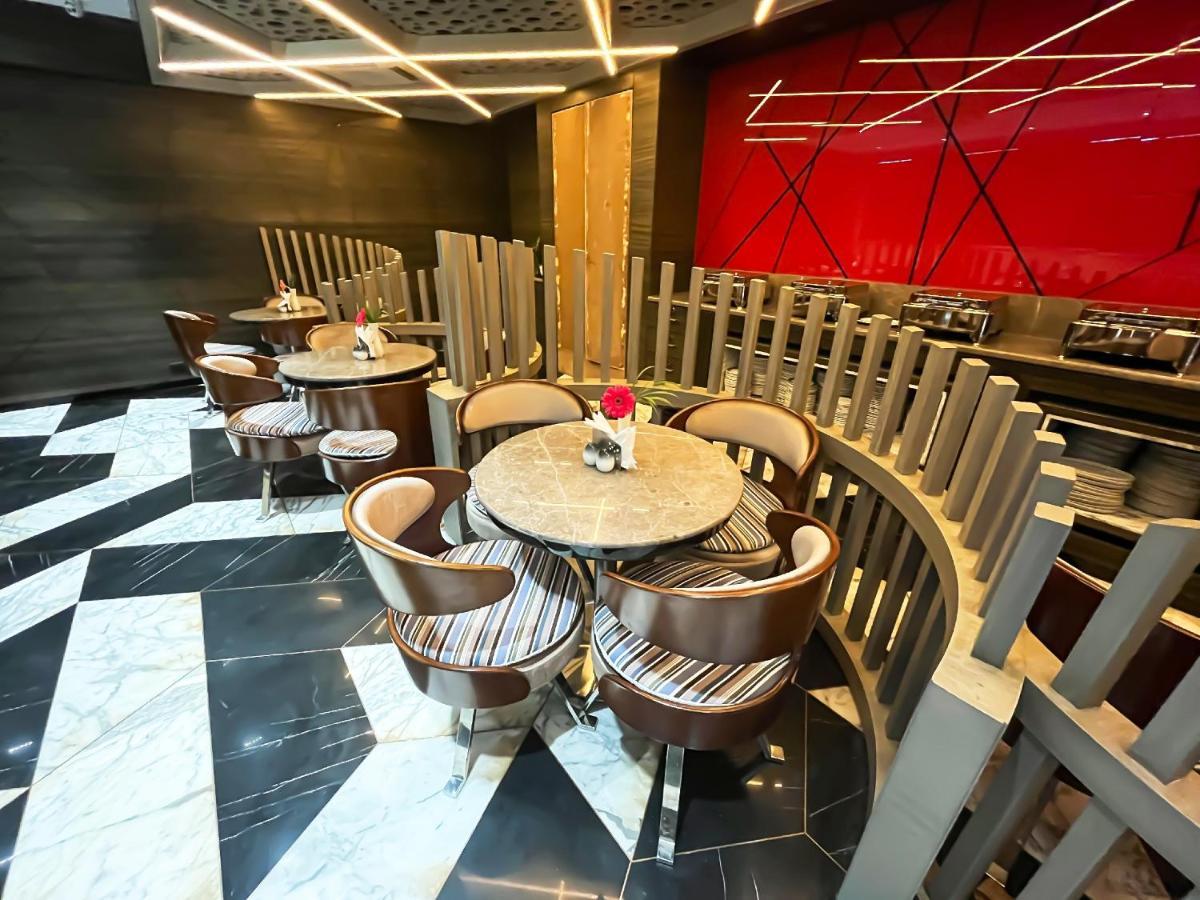 Morvee Alipore Hotel 3*