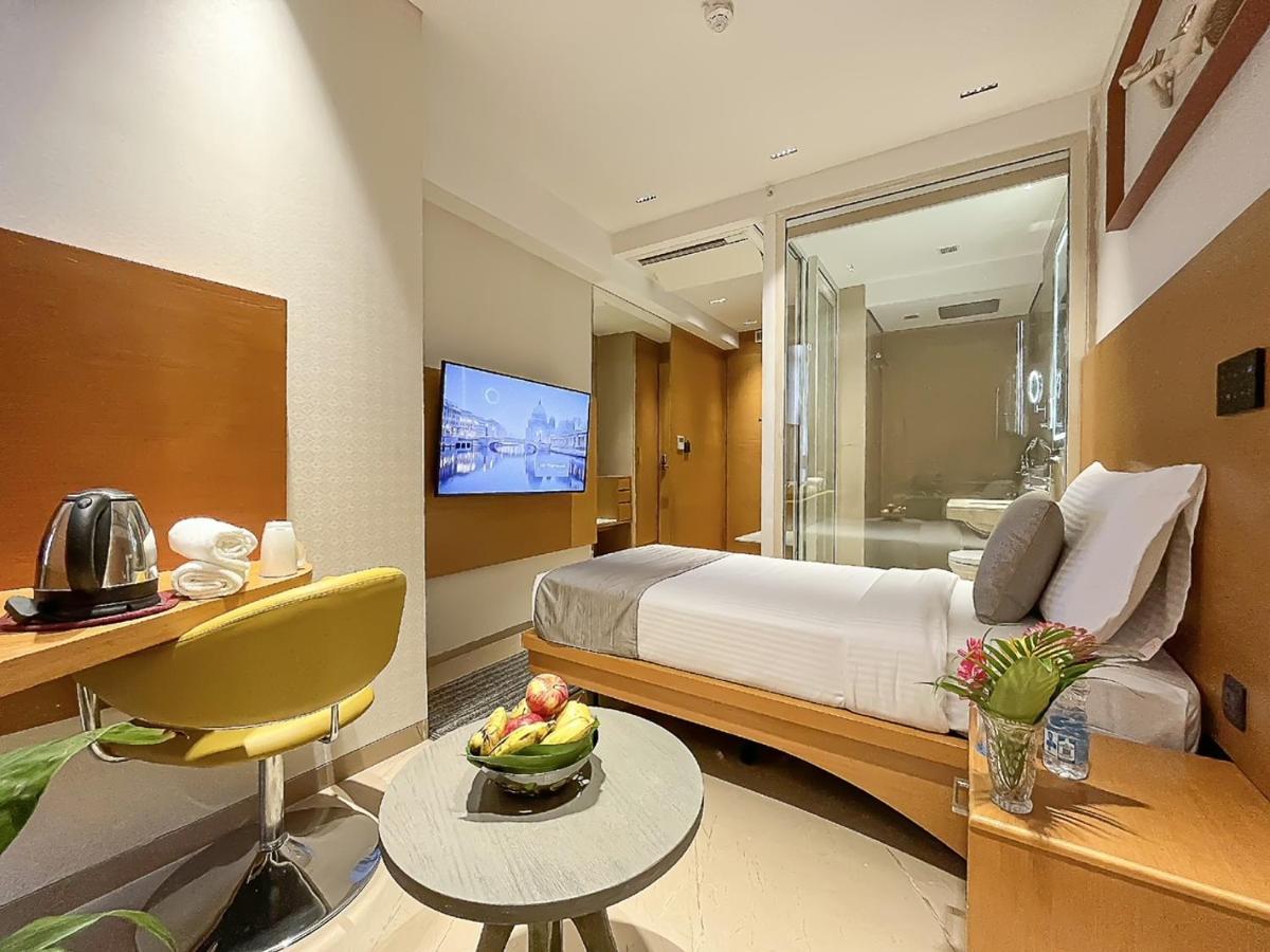 Morvee Alipore 3*